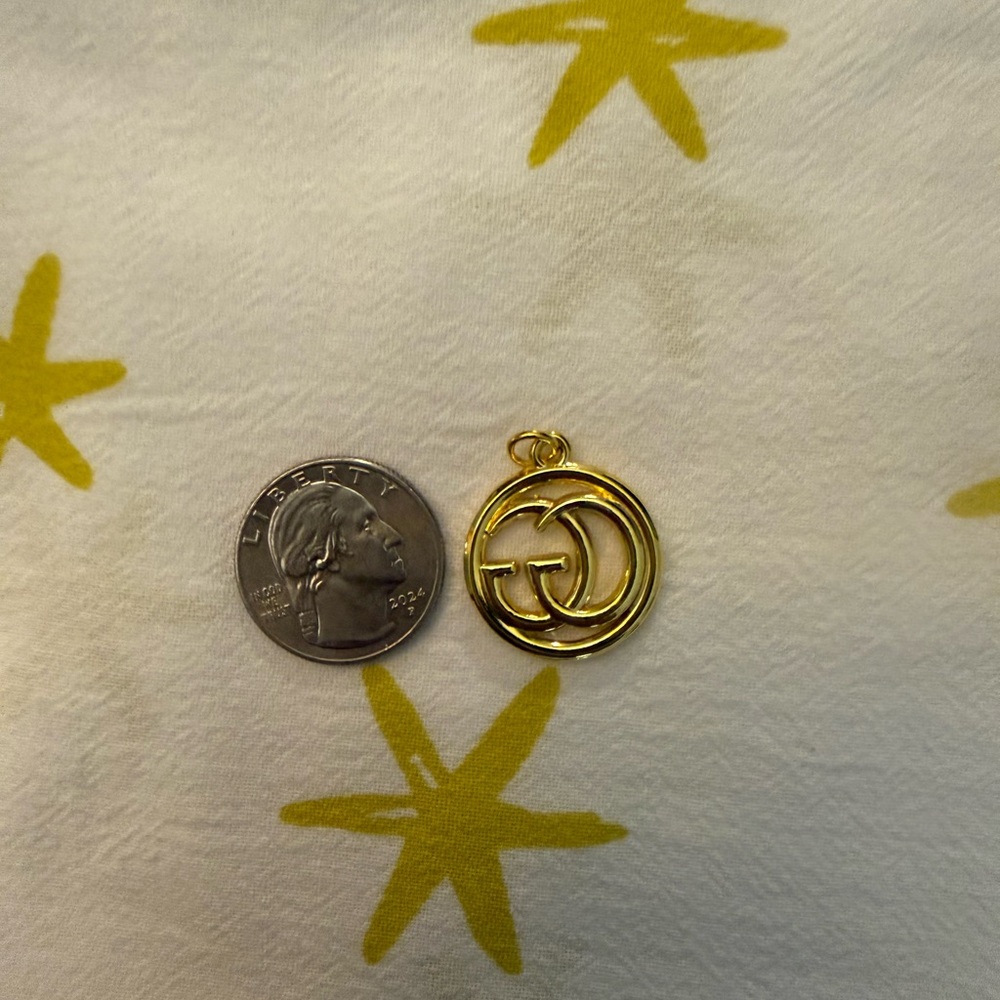 Gucci Zipper Pull Charm - Picture 2 of 2